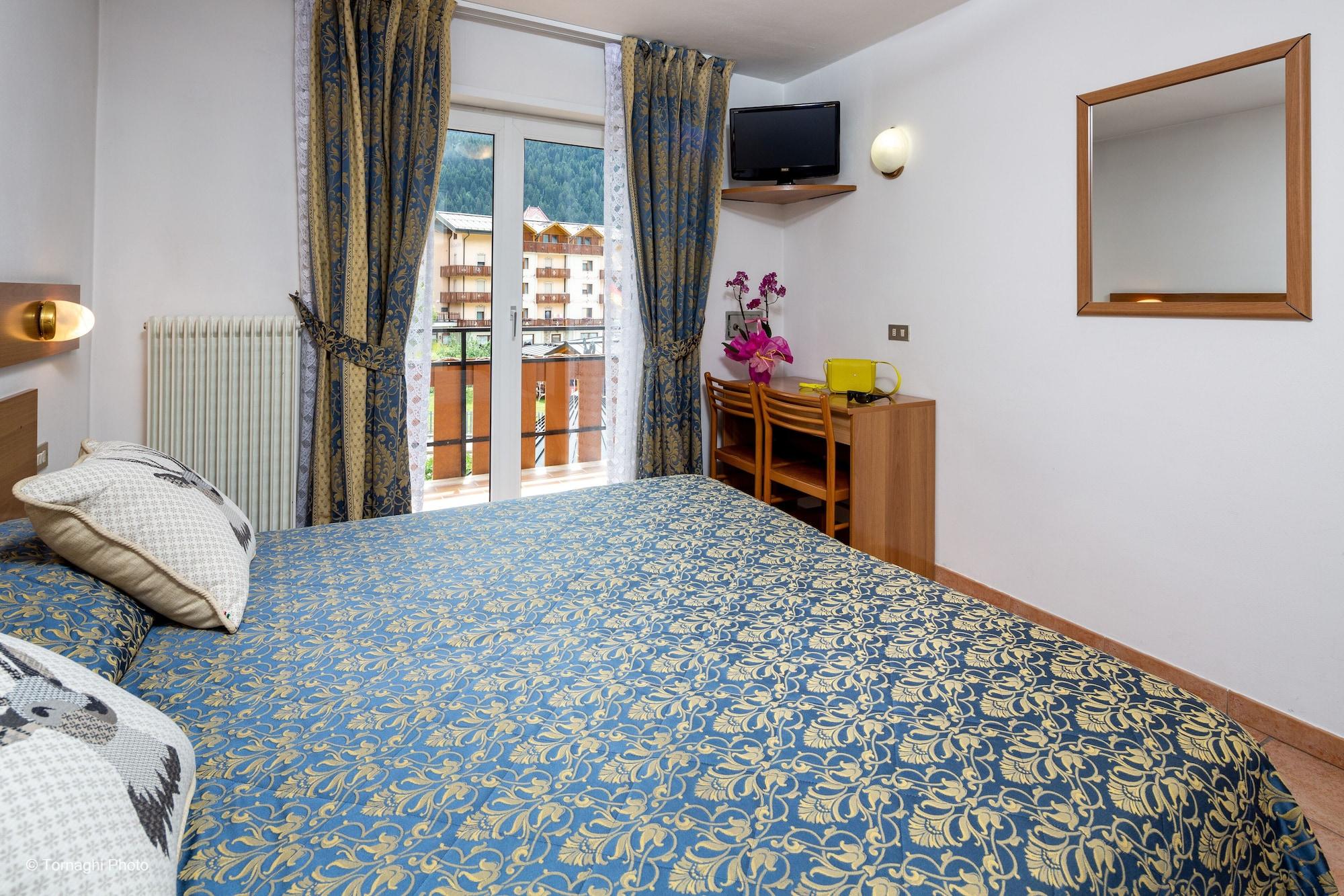 Hotel Alpen Андало Екстер'єр фото