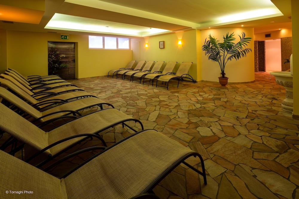 Hotel Alpen Андало Екстер'єр фото